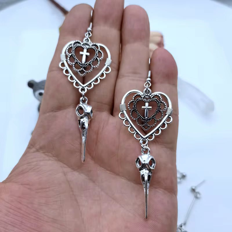 ARETE CORAZON CUERVO