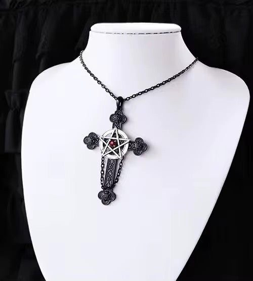 COLLAR CRUZ NEGRO PENTAGRAMA