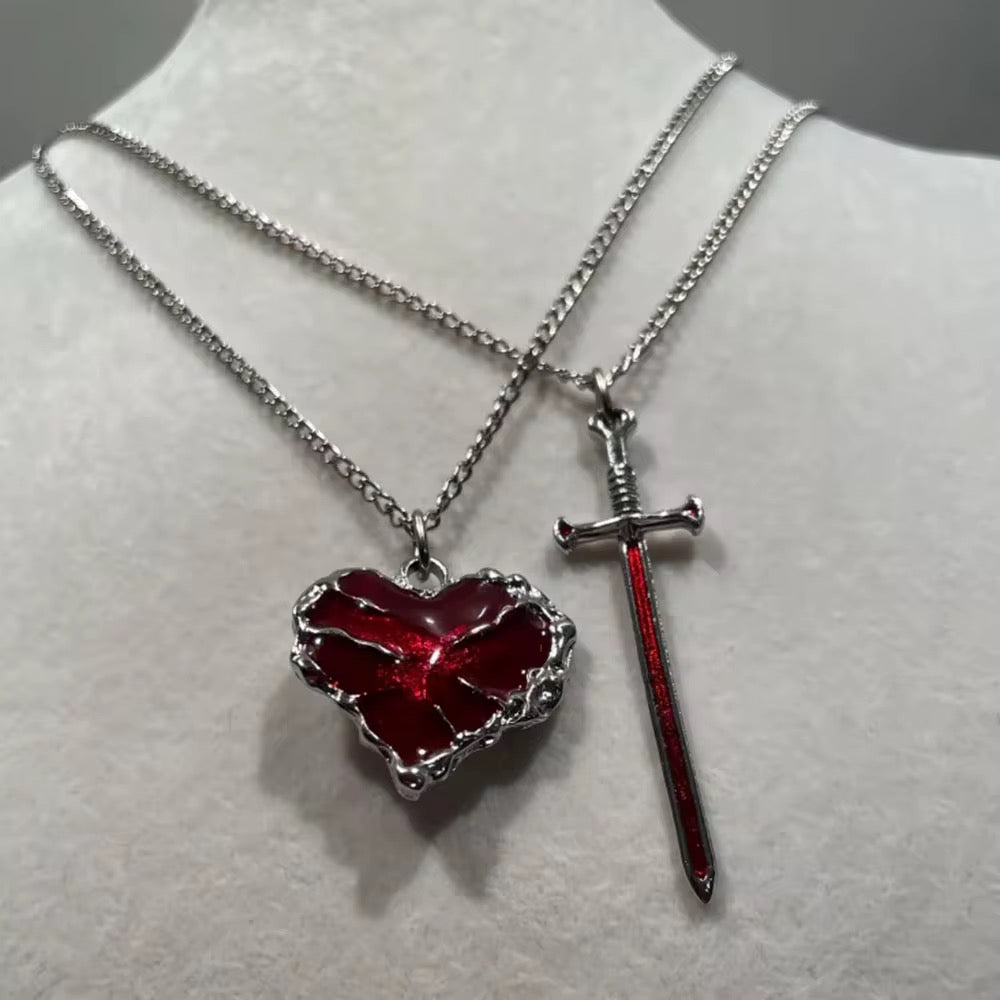 COLLARES PARA COMPARTIR CORAZÓN Y ESPADA