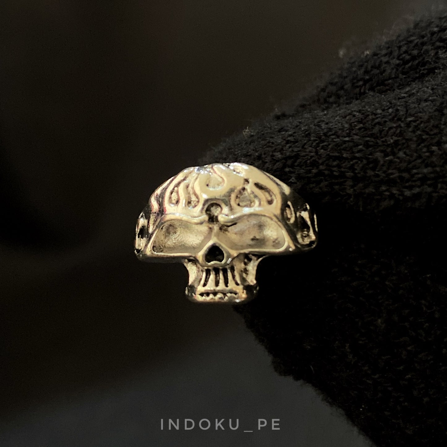 ANILLO CALAVERA O