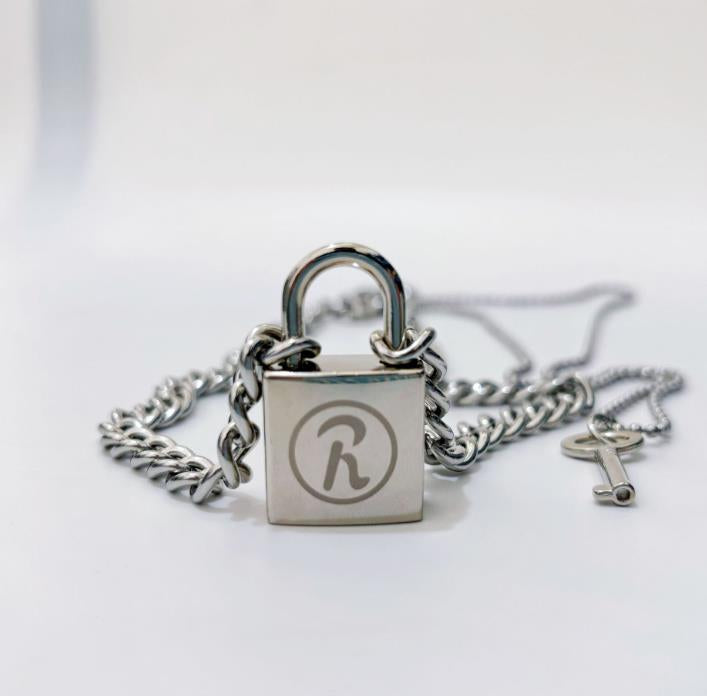 COLLAR PARA COMPARTIR CANDADO Y LLAVE