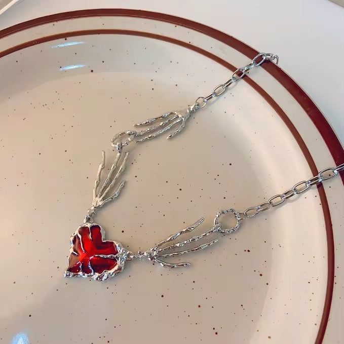 COLLAR MANOS CORAZÓN ROJO