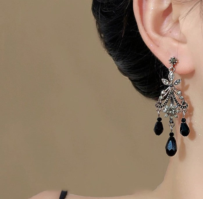ARETES ELEGANT