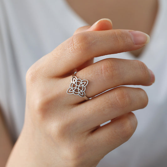 ANILLO NUDO DE BRUJA