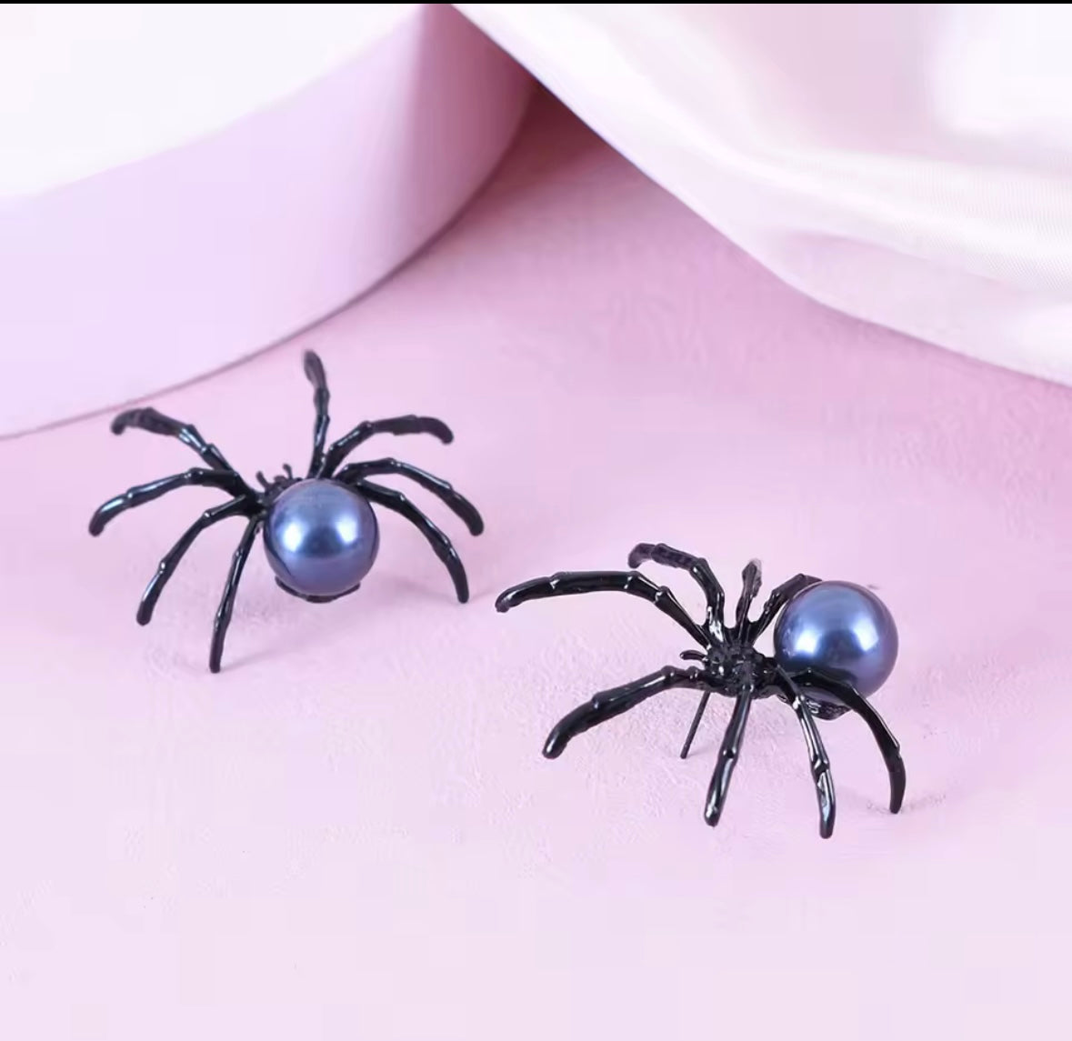 ARETES ARAÑA