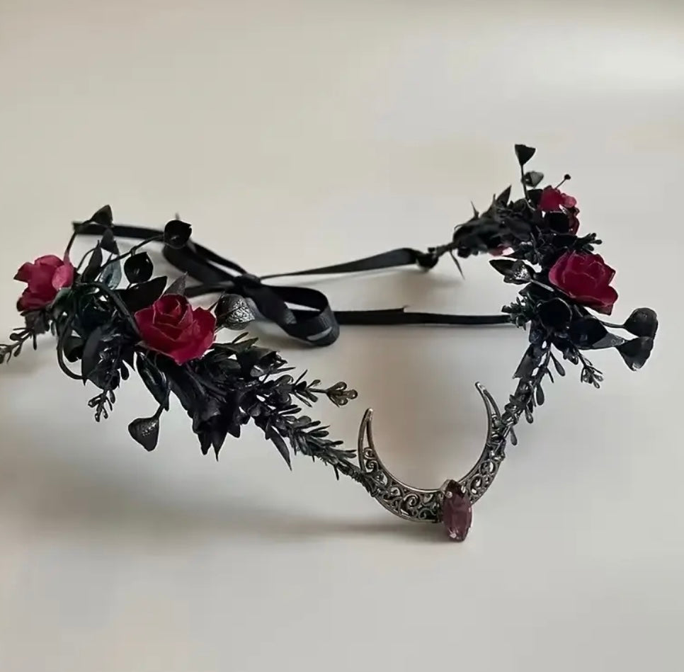 TIARA SCARLET QUEEN
