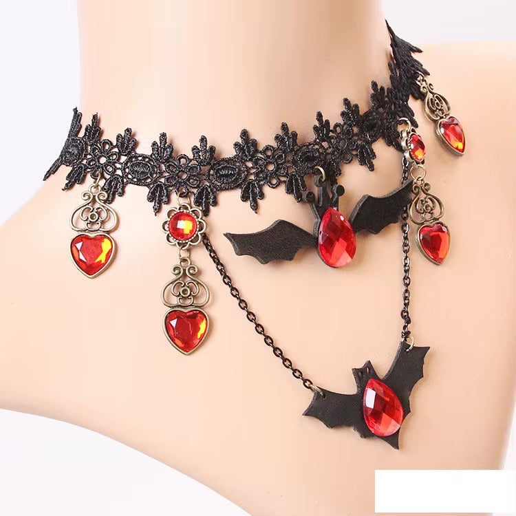 COLLAR MURCIÉLAGO PERLAS ROJA