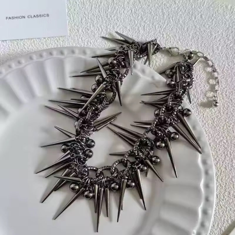COLLAR SPIKED