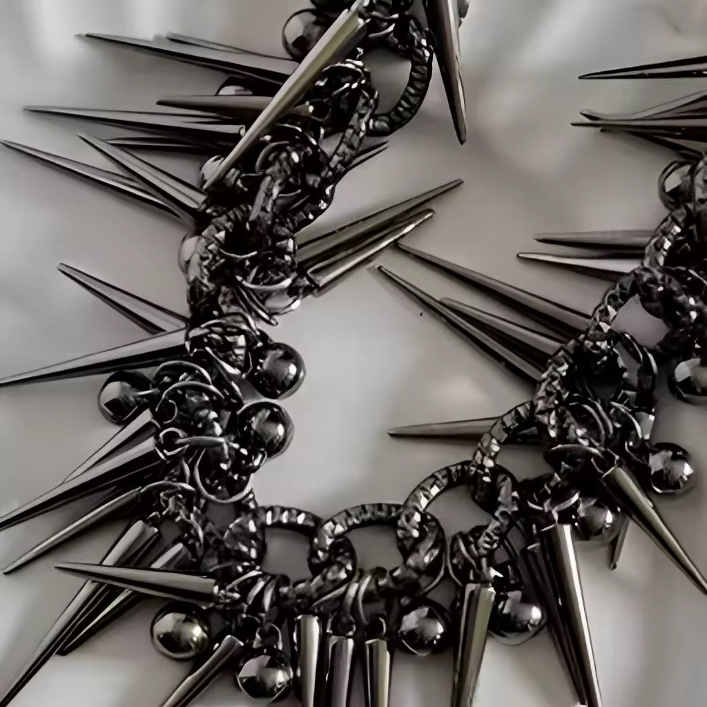 COLLAR SPIKED