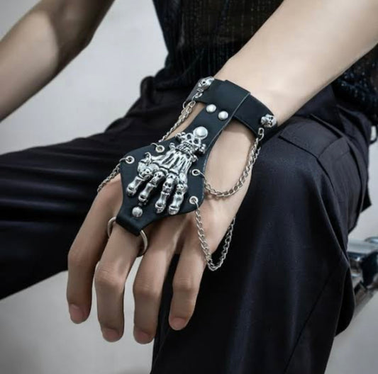 PULSERA CON ANILLO GOTIC
