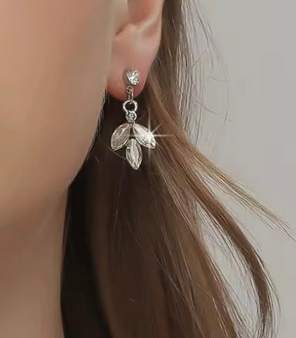 ARETES PEARL BLOSSOM