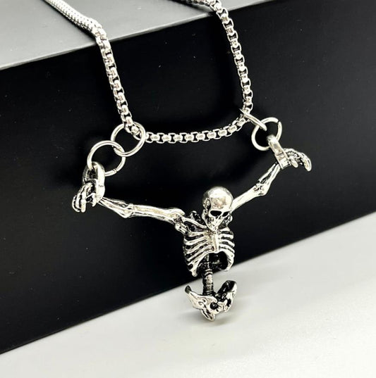 COLLAR CALAVERA ENCADENADA