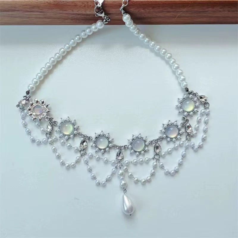 COLLAR PERLAS MOON