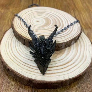 COLLAR DRAGÓN HUESO