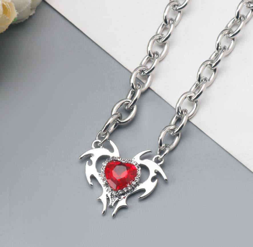 COLLAR CORAZÓN ALAS