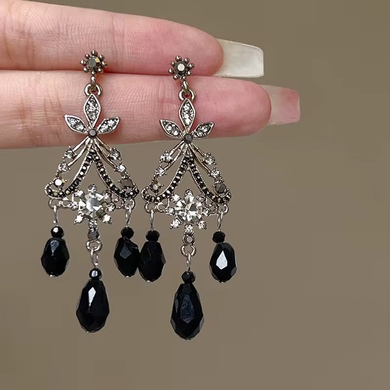 ARETES ELEGANT